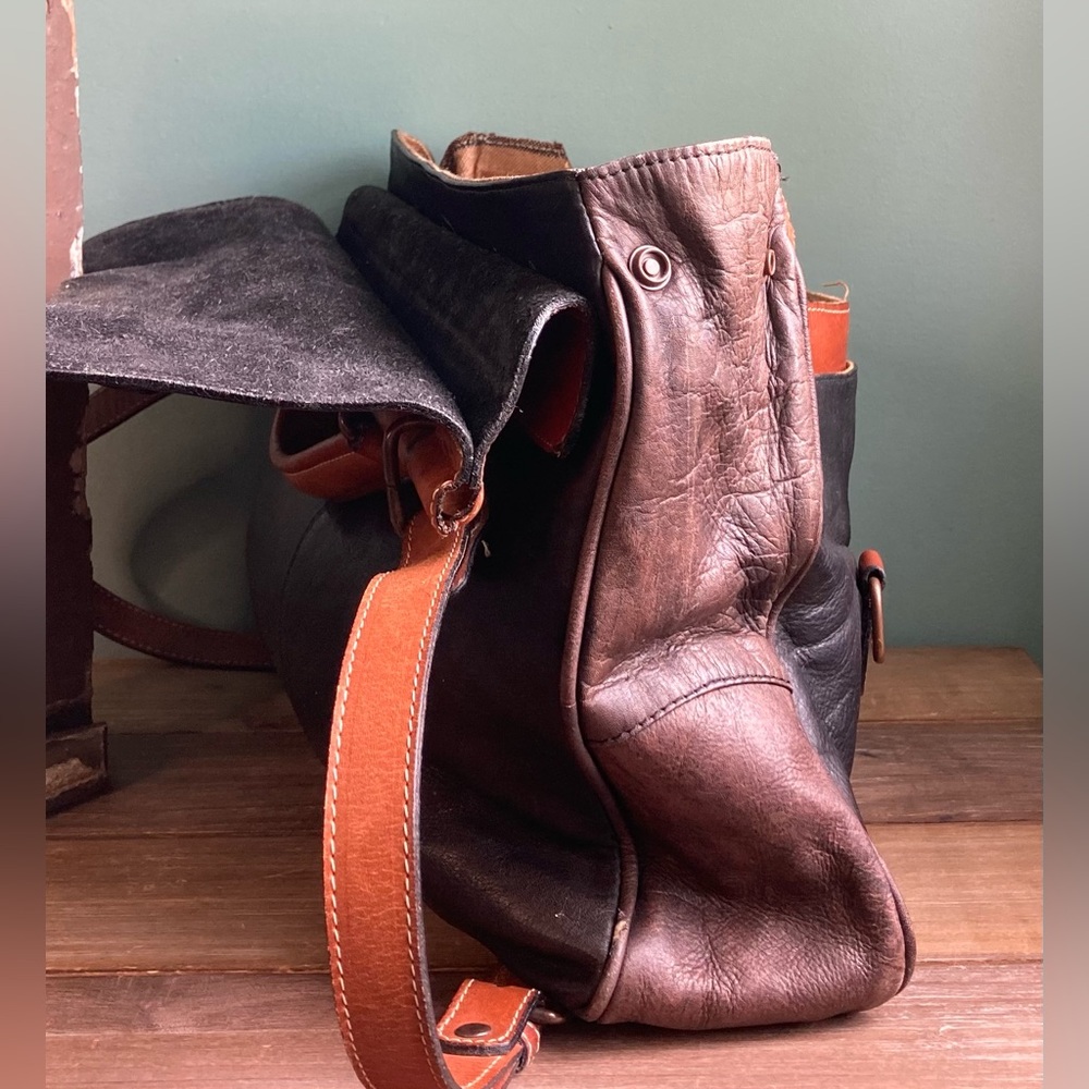Vintage Delfina Leather Color Block Messenger Bag - Picture 7 of 13